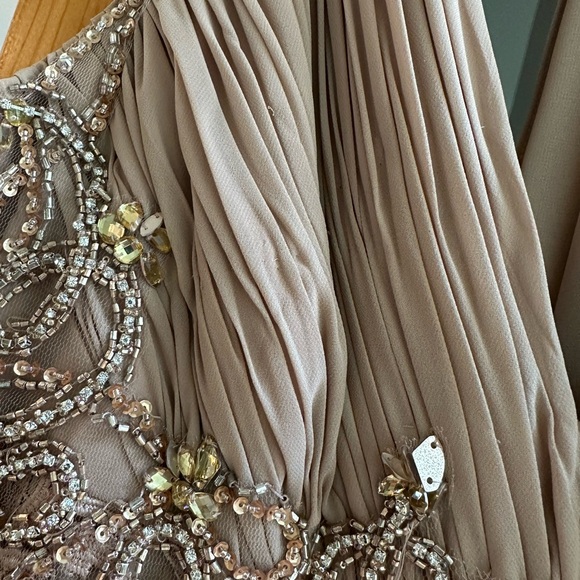 Elegant Beaded Evening Gown - Picture 5 of 7